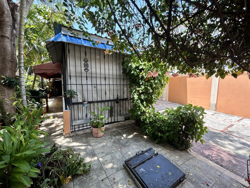Casa En Venta En El Millon De 4 Habitaciones