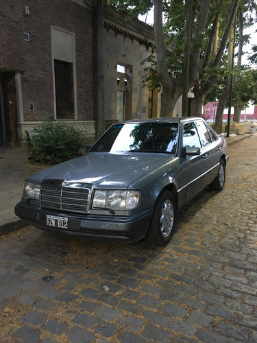 Mercedes-benz 230 Sedan