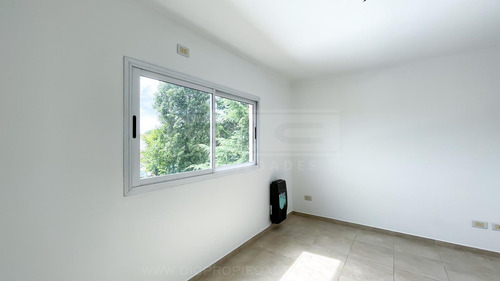 Triplex 2 Dormitorios Venta - Olivos-maipu/uzal