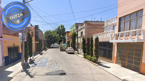 Casa En Emiliano Zapata Gustavo A. Madero Cdmx. Remates Exclusivos, Tu Nuevo Hogar Te Espera.