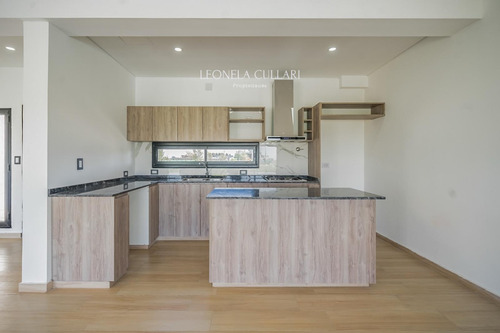 Venta - Casa - Barrio La Magdalena - Canning
