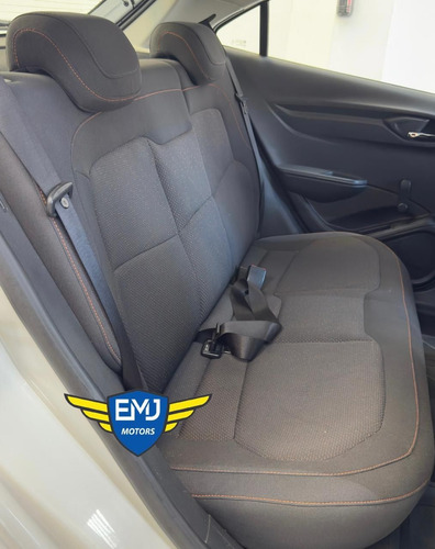 Chevrolet Onix ONIX HATCH LT 1.4 8V FlexPower 5p Aut.