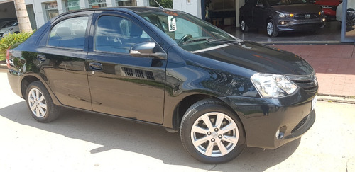 Toyota Etios Xls 1.5 6 M/t - 2016 Financiado