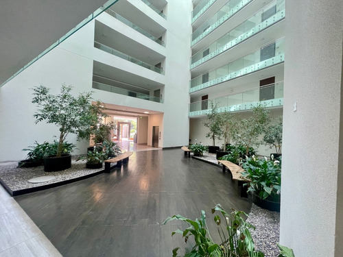 Venta De Moderno Departamento De 1d+1b+1e-1b, Las Condes
