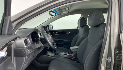Imagen 2 de 15 de 46684 - Kia Sorento 2017 Con Garantía At