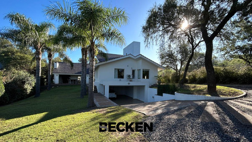 Casa A La Venta En El Bosque Fondo Espacio Verde Suite En Planta Baja