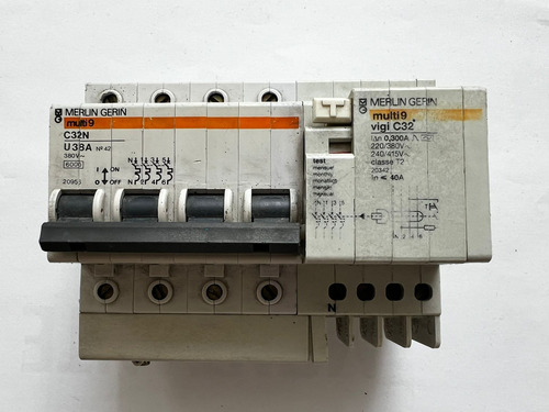 Interruptor Termomag Multi9 C32n & Vigi C32 Merlin Gerin (Usado)