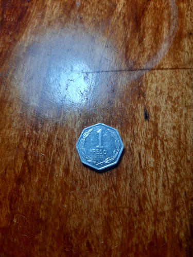Moneda De Un Peso Chileno 2015