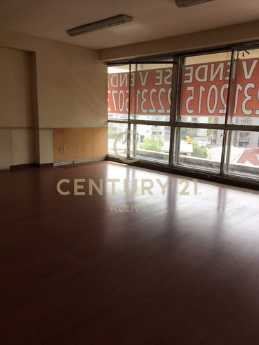 Imagen 9 de 20 de Vende Embajada De Ecuador