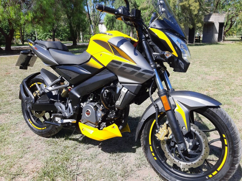 Imagen 1 de 10 de Bajaj Rouser 200 Ns