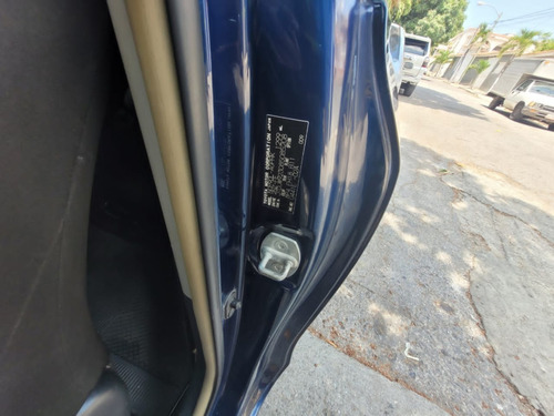 Imagen 11 de 15 de Toyota Yaris Automatico
