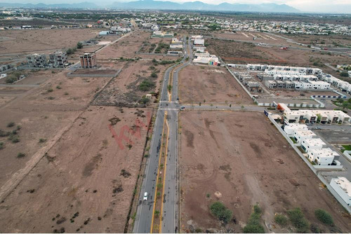 Excelente Oportunidad De Inversion Al Norte De Torreón. Lotes Comerciales En Sector Senderos.