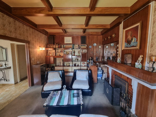 Casa En Venta 4 Amb Con Jardín Y Pileta. Padua