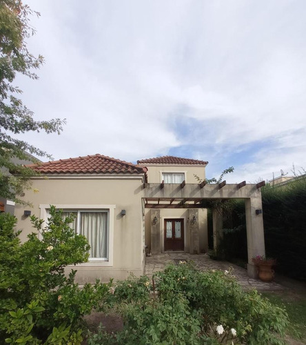 Imagen 5 de 9 de Casa En Venta En Country Banco Provincia
