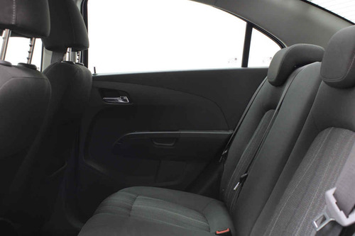 Imagen 11 de 24 de Chevrolet Sonic 2017 4p Premier L4/1.6 Aut