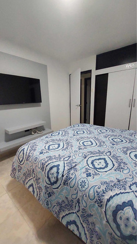 Apartamento Amoblado En Alquiler En Mañongo, Mi Viejo R - At