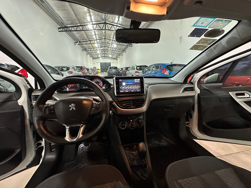 Peugeot 208 1.6 Allure