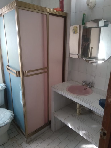 Venta De Casa Dos En Una, Conjunto Roma, Urb. Valle Arriba, Guatire