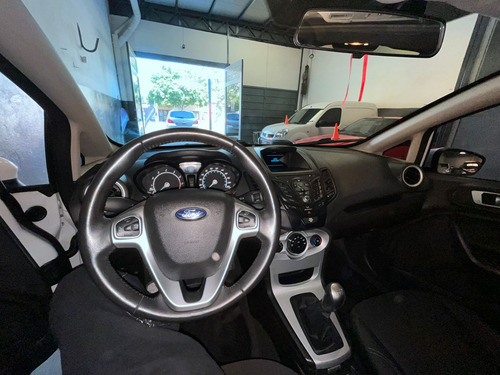 Ford Fiesta Kinetic 1.6 Se Plus 120cv