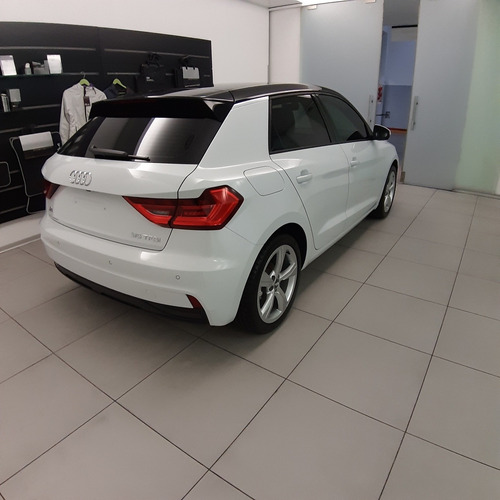 Nuevo Audi A1 Sportback 35 Tfsi Stronic 150cv 0km 2021