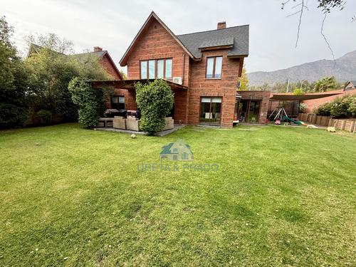 Preciosa Casa En Condominio, San Carlos De Apoquindo