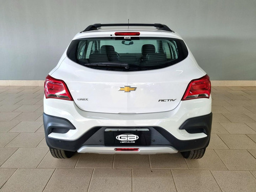 Chevrolet Onix 1.4 Mpfi Activ 8v Flex 4p Aut