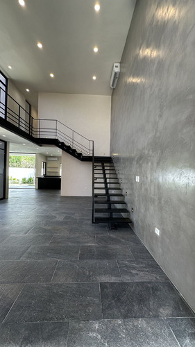 Casa(159) En Venta En Paseo Country
