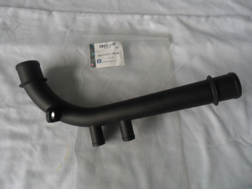 Tubo Agua Chev Optra Limite Tapa Negra Trasero Plastico