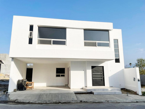 Casa En Venta Mitica Residencial Zona Carretera Nacional Monterrey