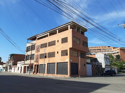 Edificio En Venta En Obra Gris Higuerote