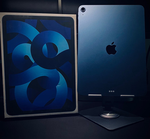 iPad Air 5 Generación 10.9 Wi-fi 256 Gb Chip M1 Azul (Usado)