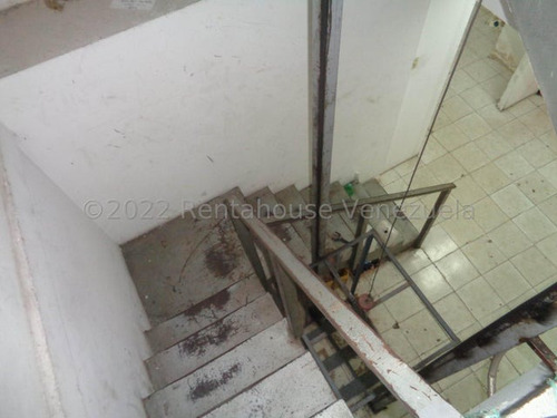 Imagen 9 de 12 de Edificio Comercial En Venta La Campiña 23-12015