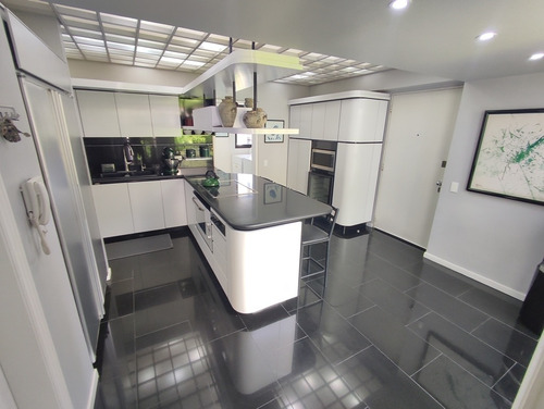 Imagen 6 de 19 de Venta De Pent House Duplex En Los Palos Grandes