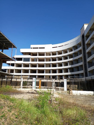 Imagen 2 de 30 de En Venta El Complejo Hotelero Marina Bay Hotel Y Casino Del Sol, En La Isla De Margarita. Inf. Ma. Fda. Varela 0424-1045413