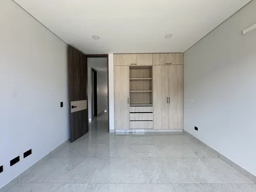 Casa En Venta En Hacienda El Castillo. Cod V8014650