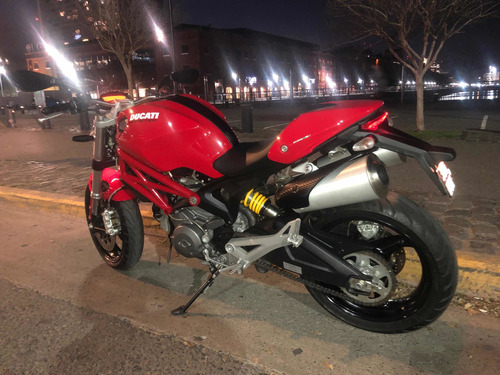 Imagen 13 de 15 de Ducati Monster 696