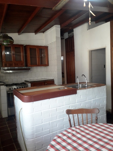Imagen 4 de 8 de El Bosque , Ave Las Delicias, Aquilamos Apto 68 M2 2 Habt , 1 Baño