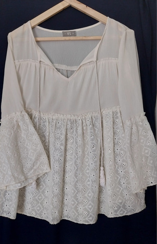 Blusa De Gasa Y Broderie Marca Koxis Impecable