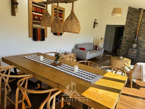 Casa Y Cabaña En Venta De 6 Dorm. En Puerto Varas