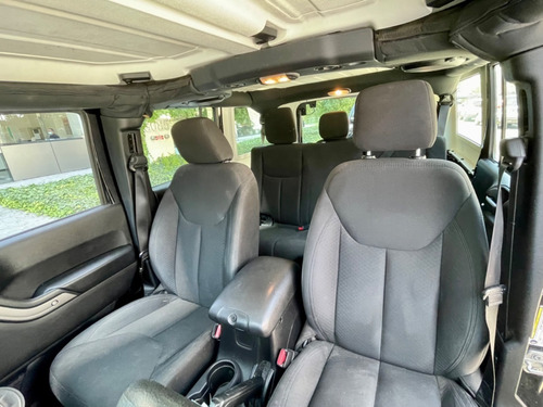 Imagen 12 de 13 de Jeep Wrangler 3.6 Unlimited Sport Auto 4wd