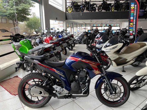Yamaha Fazer 250 Marvel