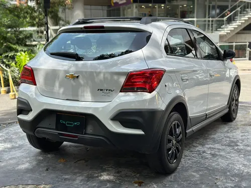 Chevrolet Onix 1.4 Activ