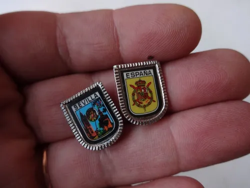 Lote Pin Antiguo Sevilla España Metal Original Escudo Logo (Usado)
