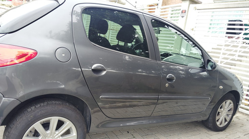 Peugeot 207 1.4 Xr Flex 5p
