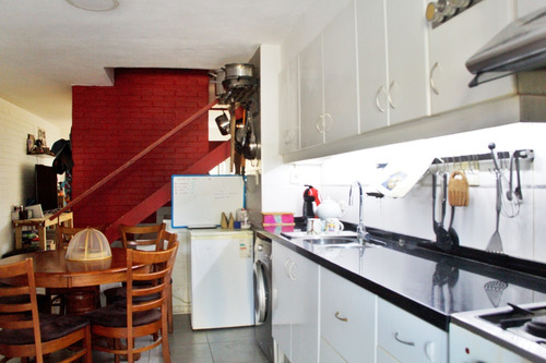 Cómodo Duplex 2 Dorm. Con Hogar!!!