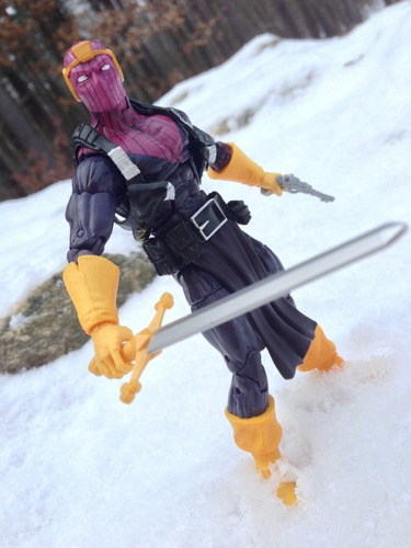 Figura Baron Zemo / Version Comic / Marvel Legends 