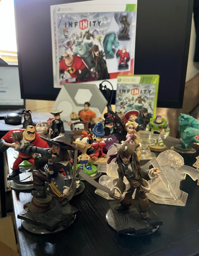 Juegos Y Figuras Xbox 360 Disney Infinity + Skylander Giants (Usado)