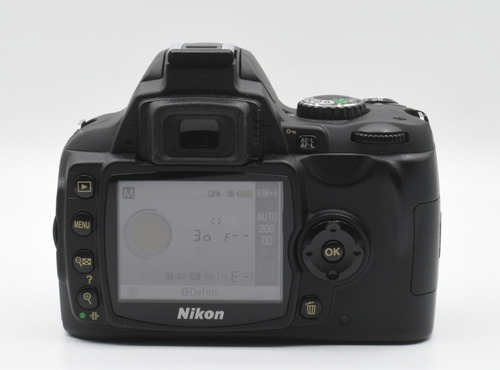 Nikon D40