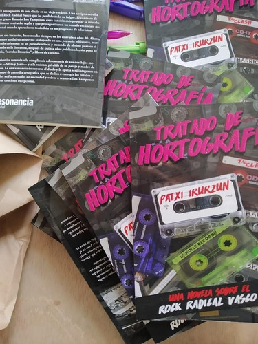 Imagen 3 de 3 de Tratado De Hortografia De Patxi Ururzun. Edit. Resonancia