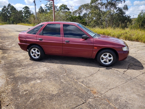 Imagem 5 de 12 de Ford Escort Zetec